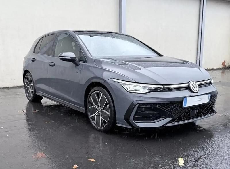 Gris Nouvelle 2025 VW Golf VIII R-line | 31 900 € (Super prix) - Image 1/4