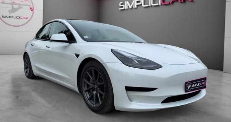 Utilisé 2023 Tesla Model 3 Standard Range Berline | 29 990 € (Prix juste) - Image 1/4