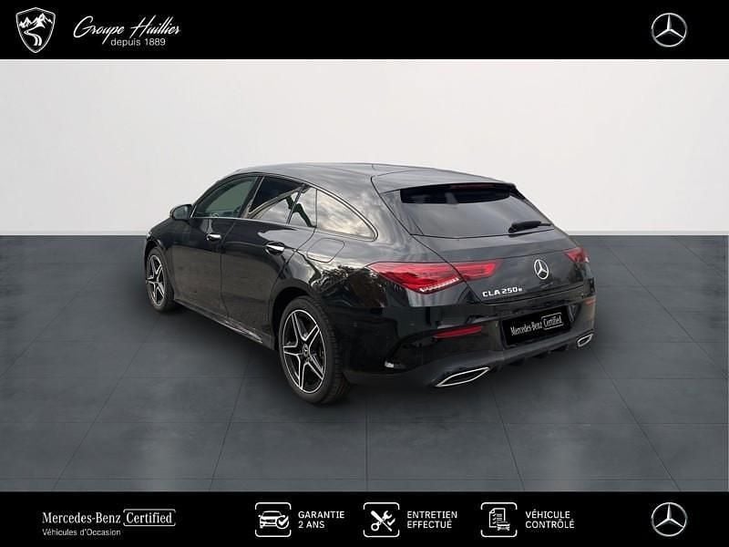 Occasion Mercedes CLA250e Shooting Brake AMG line 160 ch (117 kW) 2023 Break