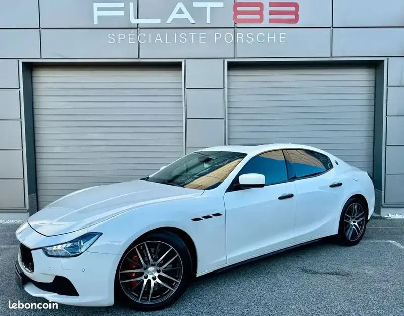 Blanc Utilisé 2014 Maserati Ghibli Coupé | 36 990 € (Prix cher) - Image 1/4