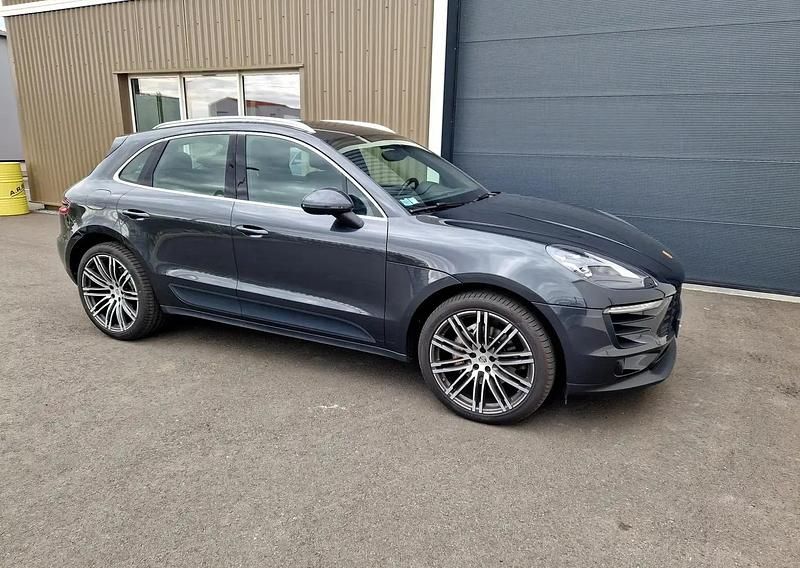 Gris Utilisé 2017 Porsche Macan S SUV | 47 800 € (Prix juste) - Image 1/4