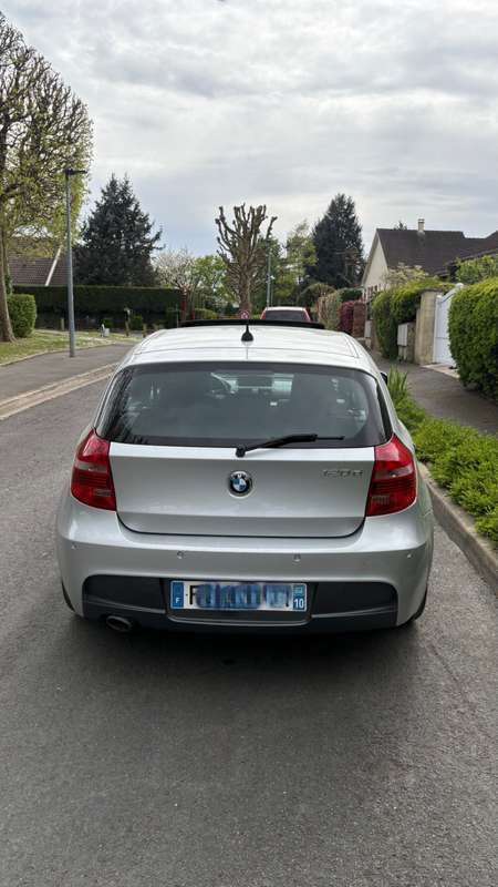 Image 3/4
