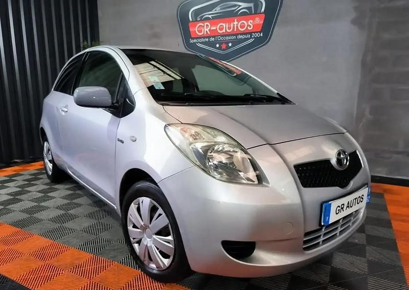 Gris Occasion 2007 Toyota Yaris Citadine | 4 990 € (Prix assez cher) - Image 1/4