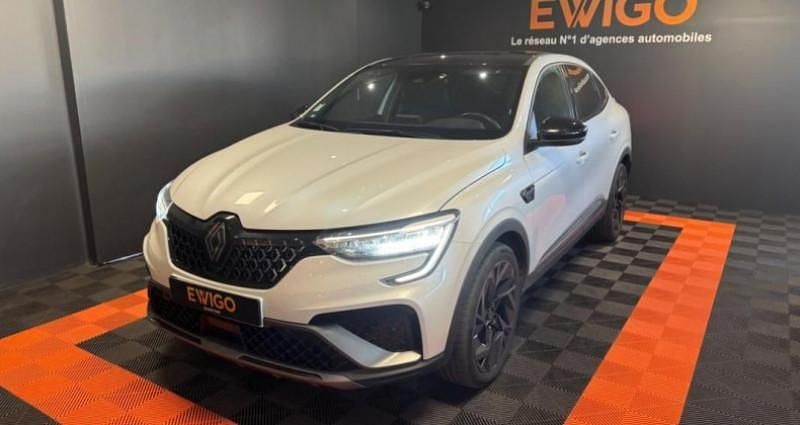Blanc Utilisé 2023 Renault Arkana Business SUV | 25 490 € (Prix assez cher) - Image 1/4