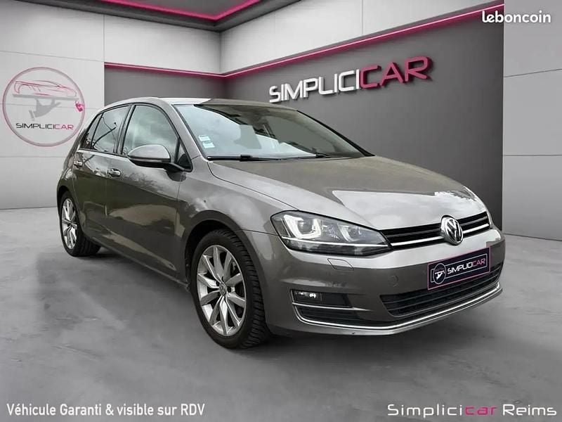 Gris Utilisé 2015 VW Golf VII Berline | 14 780 € (Bon prix) - Image 1/4