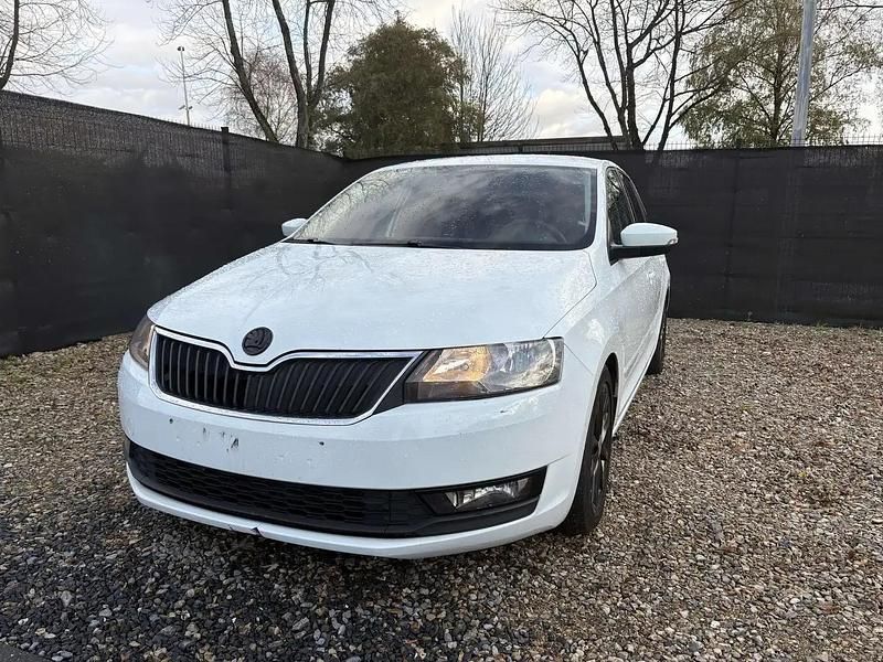 Blanc Occasion 2018 Skoda Rapid Berline | 4 990 € - Image 1/4