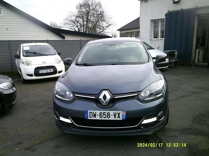 Utilisé 2015 Renault Mégane III Bose Edition Berline | 9 480 € (Prix juste) - Image 1/4