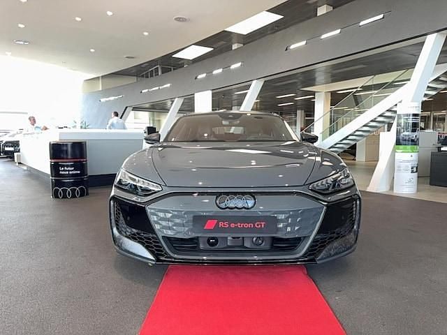 Gris nimbus nacré Nouvelle 2025 Audi e-tron GT quattro Performance Berline | 210 910 € - Image 1/4