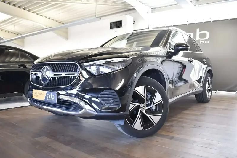 Noir Utilisé 2023 Mercedes GLC300e SUV | 56 900 € (Prix juste) - Image 1/4
