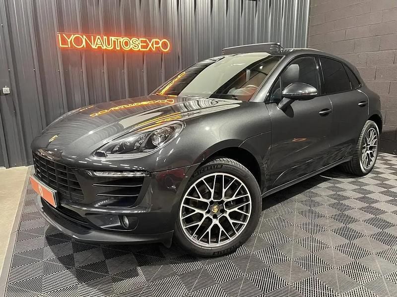 Gris Occasion 2018 Porsche Macan SUV | 34 900 € (Prix juste) - Image 1/4