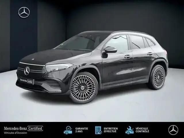 Noir Utilisé 2023 Mercedes EQA250+ AMG line SUV | 36 888 € - Image 1/4