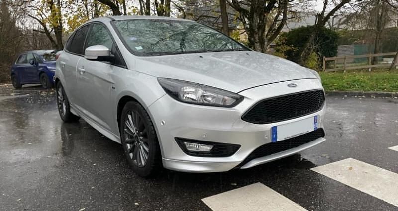Occasion 2017 Ford Focus ST-Line Berline | 9 490 € (Prix juste) - Image 1/4