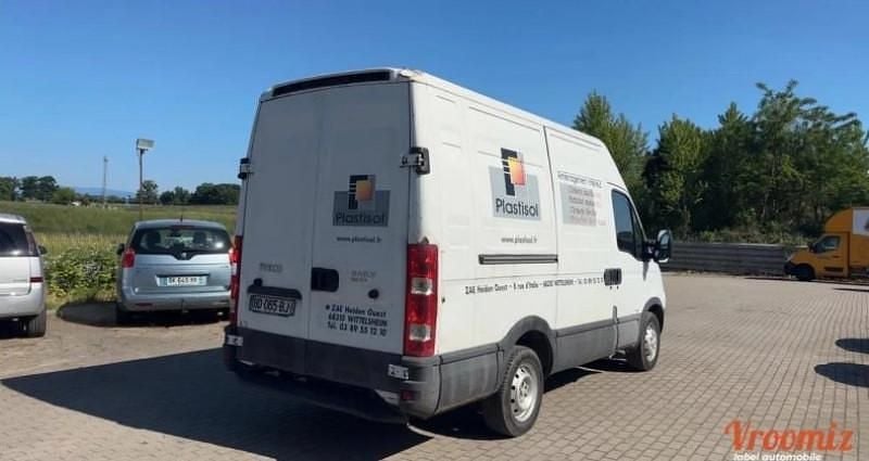 Occasion Iveco Daily 116 ch (85 kW) 2010 Berline