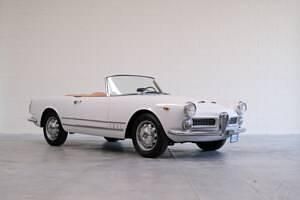 Occasion Alfa Romeo 2000 Veloce 132 ch (97 kW) 1962 Blanc Cabriolet