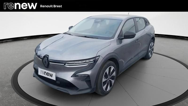 Gris Utilisé 2023 Renault Mégane Evolution Berline | 23 990 € (Prix juste) - Image 1/4