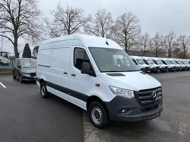 Occasion Mercedes Sprinter 170 ch (125 kW) 2024 Blanc arctique Van