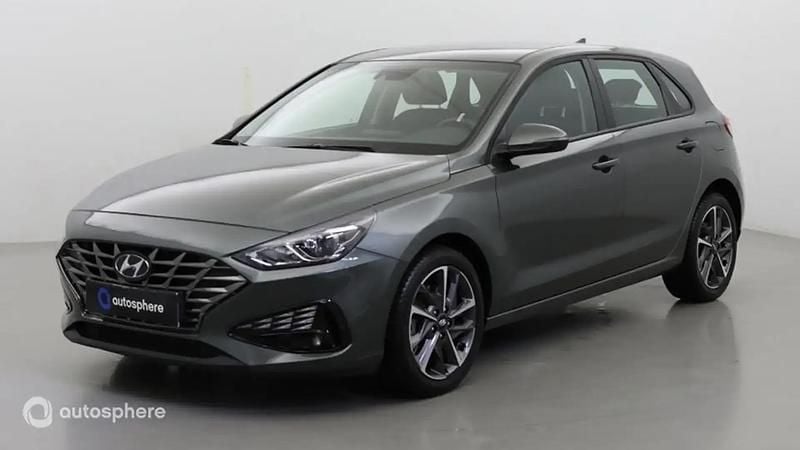 Gris Utilisé 2023 Hyundai i30 Berline | 19 499 € (Bon prix) - Image 1/4