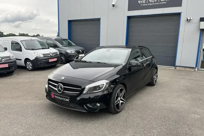 Noir Utilisé 2014 Mercedes A180 Break | 12 990 € (Prix cher) - Image 1/2