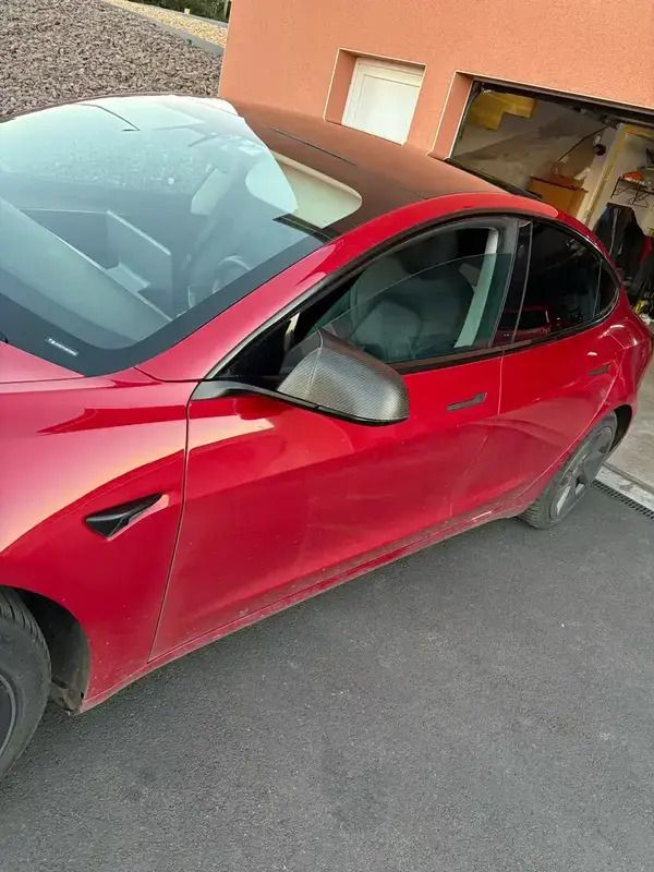 Utilisé 2021 Tesla Model 3 Standard Range Plus Berline | 25 800 € (Prix juste) - Image 1/4