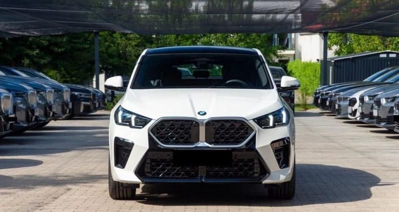 Blanc Utilisé 2024 BMW X2 M Sport SUV | 49 490 € - Image 1/4