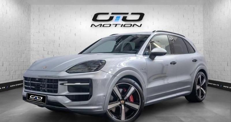 Utilisé 2024 Porsche Cayenne SUV | 131 990 € - Image 1/4