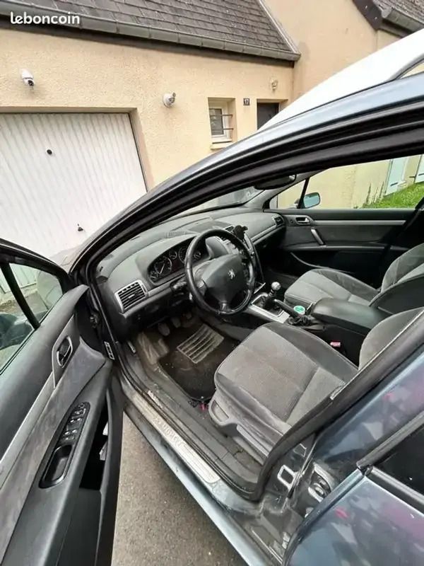 Image 2/4