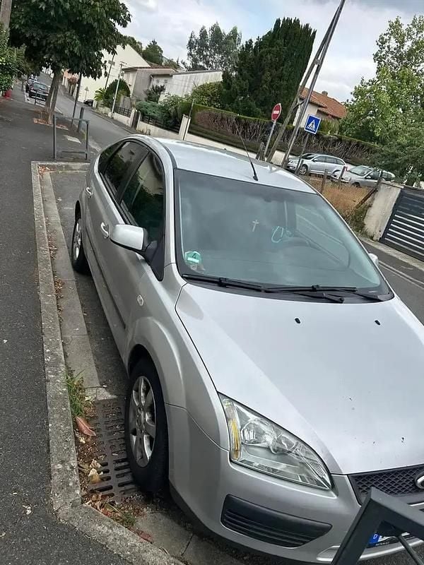 Image 2/4