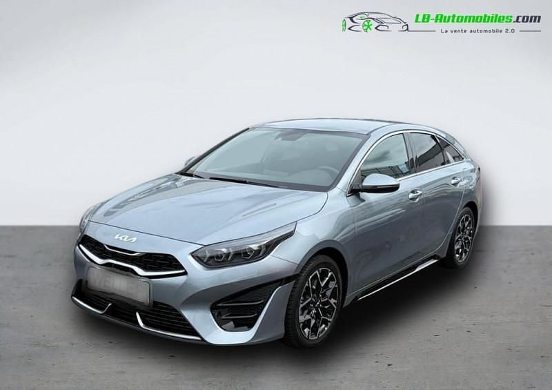 Utilisé 2022 Kia ProCeed Citadine | 29 200 € (Prix juste) - Image 1/4