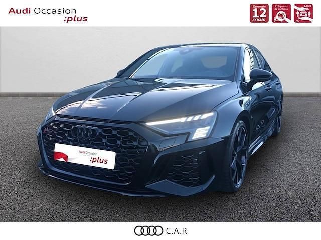 Noir mythe métallisé Utilisé 2022 Audi RS3 Design Citadine | 62 900 € (Prix juste) - Image 1/4