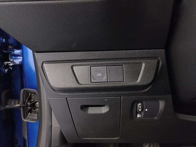 Bleu Utilisé 2024 Dacia Sandero Expression Citadine | 16 799 € (Prix juste) - Image 1/4