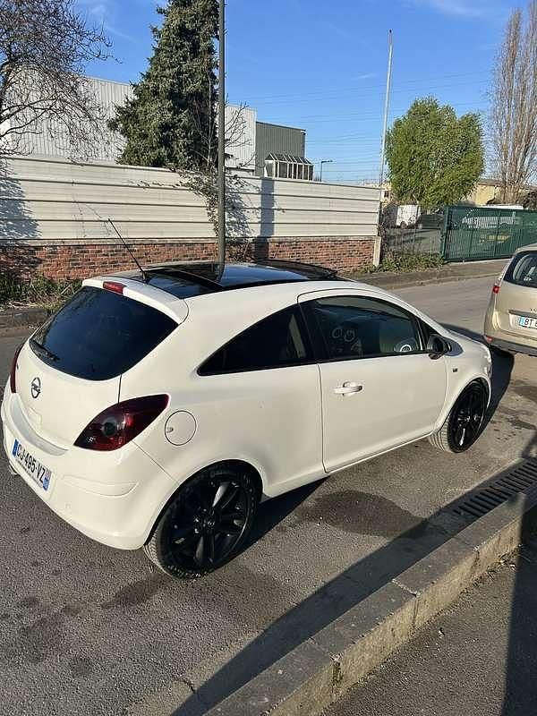 Occasion Opel Corsa Cosmo 101 ch (74 kW) 2012 Citadine