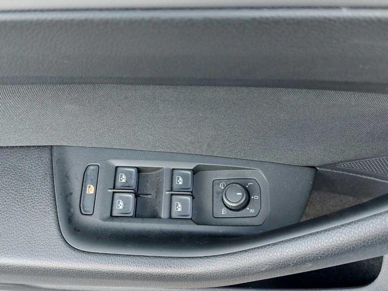 Occasion VW Passat 150 ch (110 kW) 2019 Gris Berline