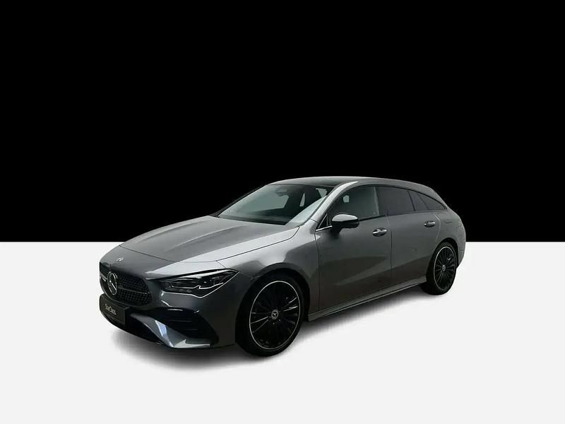Gris Occasion 2024 Mercedes CLA220 Shooting Brake AMG line Break | 51 990 € - Image 1/4