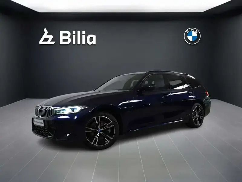 Bleu Utilisé 2023 BMW 330e M Sport Break | 49 899 € (Prix cher) - Image 1/4