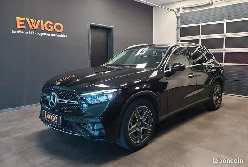 Noir Utilisé 2023 Mercedes GLC220 AMG line SUV | 56 990 € (Prix juste) - Image 1/4