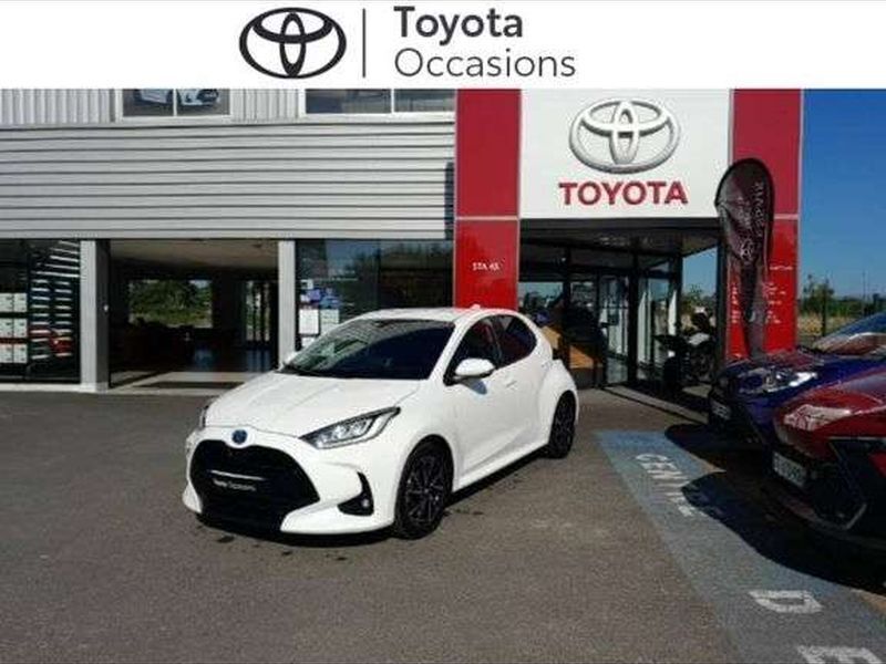 Utilisé 2023 Toyota Yaris Hybrid Design Berline | 19 980 € (Prix juste) - Image 1/1
