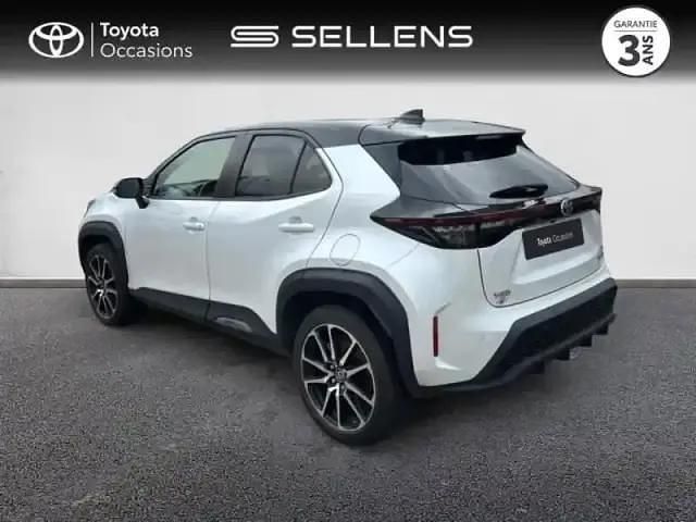Occasion Toyota Yaris Cross Sport 2023 Bi ton blanc lunaire SUV
