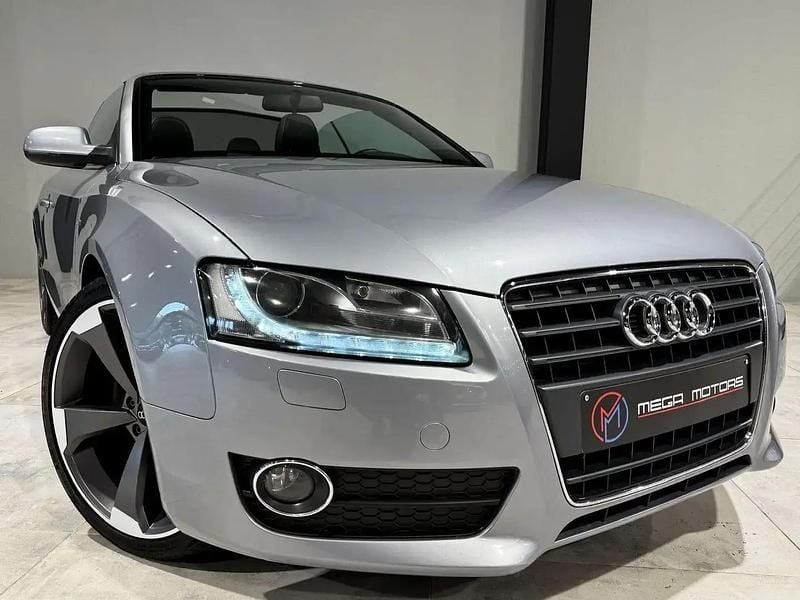 Gris Utilisé 2011 Audi A5 Cabriolet Sport Cabriolet | 12 900 € - Image 1/4