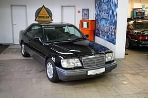 Noir Utilisé 1993 Mercedes E320 Coupé | 19 990 € - Image 1/3