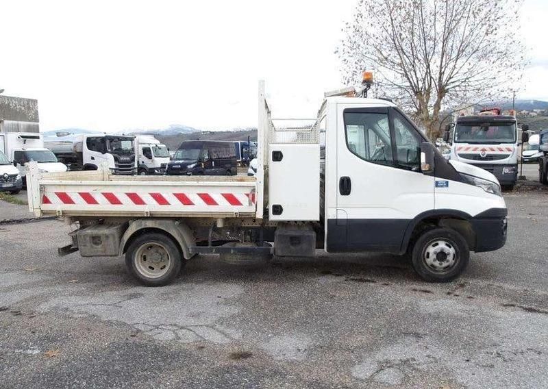 Occasion Iveco Daily 131 ch (96 kW) 2016 Van
