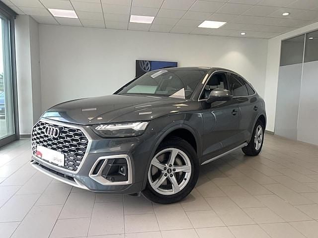 Gris daytona nacré Utilisé 2021 Audi Q5 Sportback S-Line SUV | 40 229 € (Prix juste) - Image 1/4