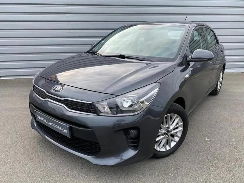 Gris Utilisé 2019 Kia Rio Active Berline | 11 500 € (Prix juste) - Image 1/4
