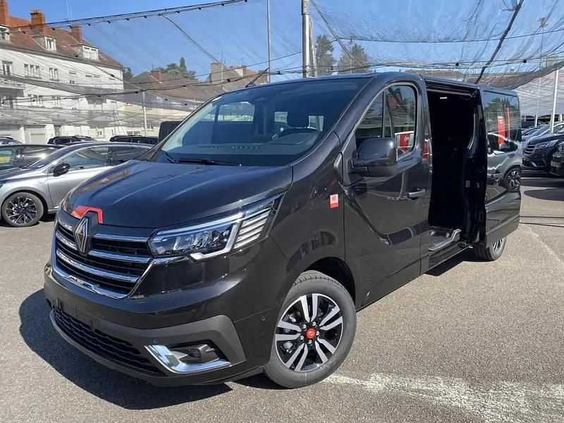 Noir Nouvelle 2025 Renault Trafic Van | 37 290 € (Prix juste) - Image 1/4