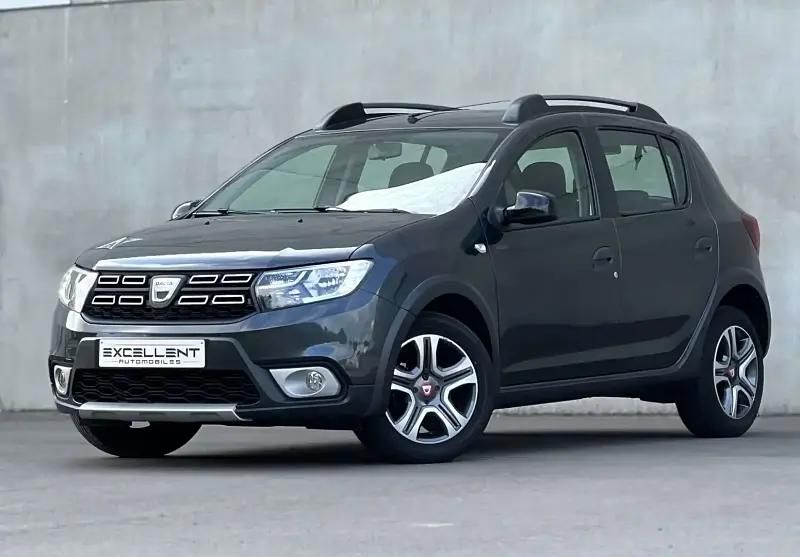Noir Utilisé 2019 Dacia Sandero Stepway Citadine | 7 450 € (Bon prix) - Image 1/4