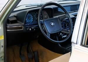 Occasion BMW 525 150 ch (110 kW) 1977 Vert Berline