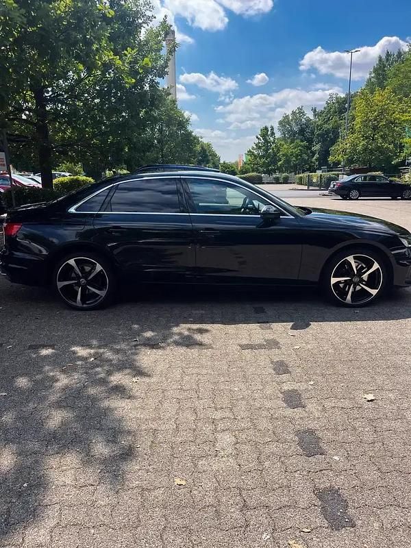 Utilisé 2020 Audi A4 Berline | 25 500 € (Prix assez cher) - Image 1/4