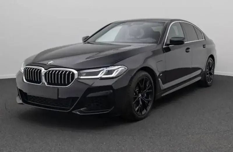 Noir Utilisé 2021 BMW 530 M Sport Berline | 42 800 € (Prix juste) - Image 1/4