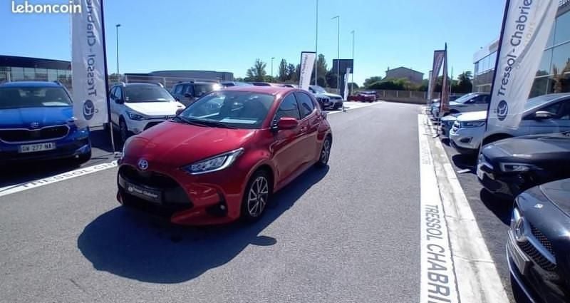 Utilisé 2023 Toyota Yaris Hybrid Design Citadine | 18 990 € (Bon prix) - Image 1/4
