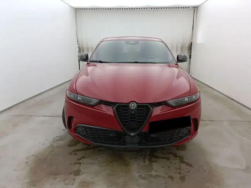 Rouge Utilisé 2023 Alfa Romeo Tonale Sprint SUV | 17 500 € - Image 1/4