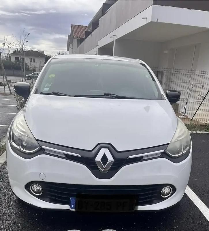 Occasion 2014 Renault Clio IV LIMITED Berline | 8 000 € (Prix juste) - Image 1/4
